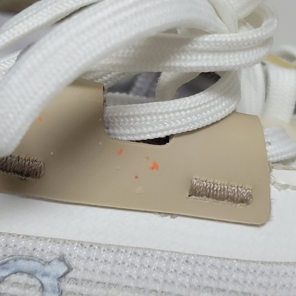 On Cloud Cloudrift White/ Sand Size 8.5. - Picture 12 of 15